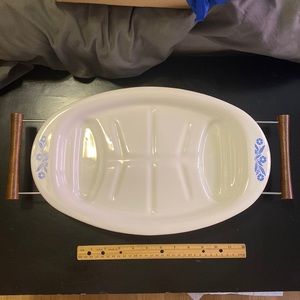 Vintage Corningware platter with carrier. Excellent condition!